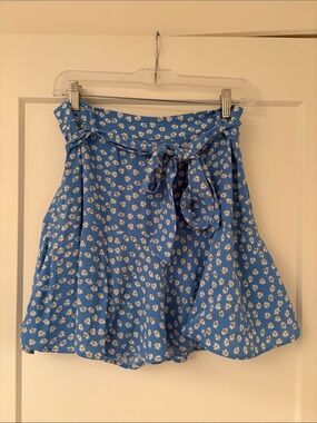 Zara Blue Daisy Tie-Waist Skort
